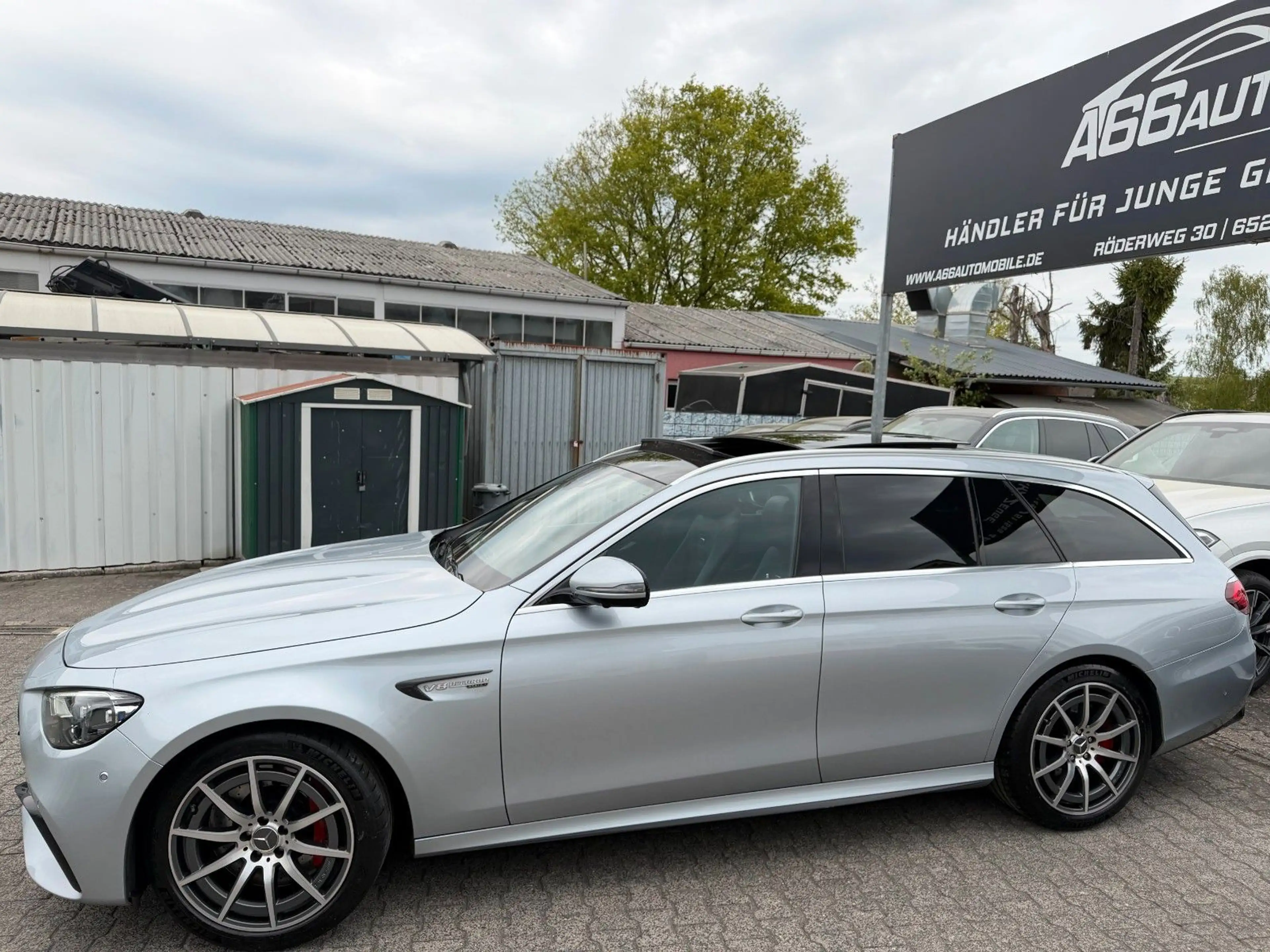 Mercedes-Benz E 63 AMG 4M+ PANO*Carbon I+II*DISTR+*360°*Burm — photo 11