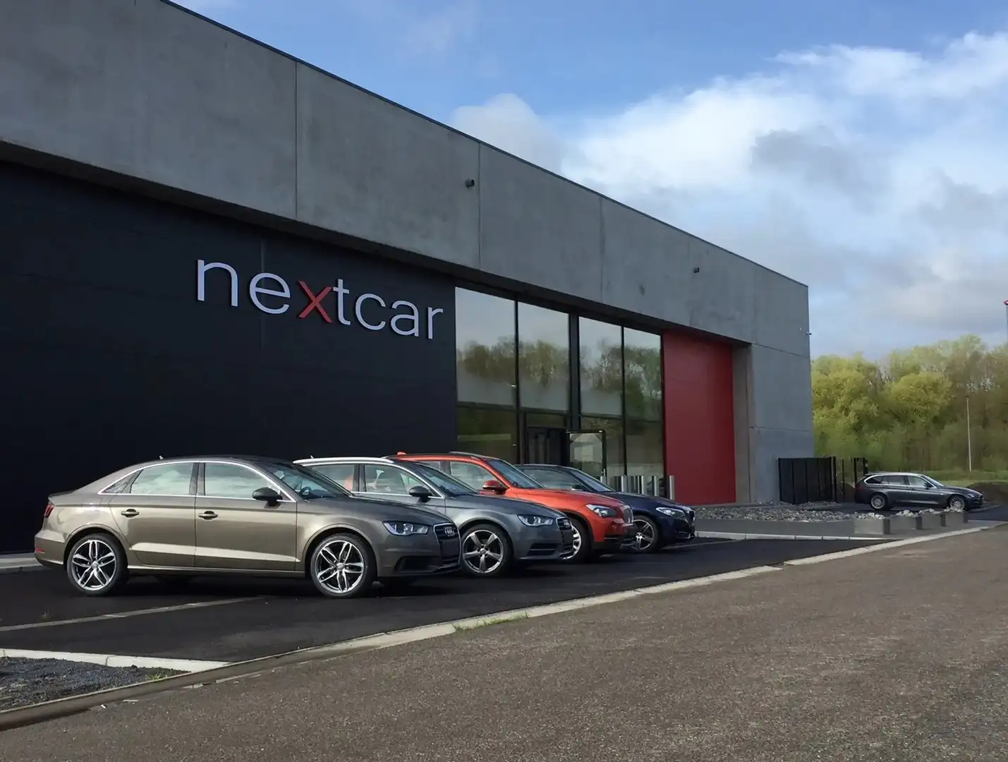 Audi A3 30TFSI Sportback *NAVI-XENON-CRUISE-PARKING AR* Zwart - 2