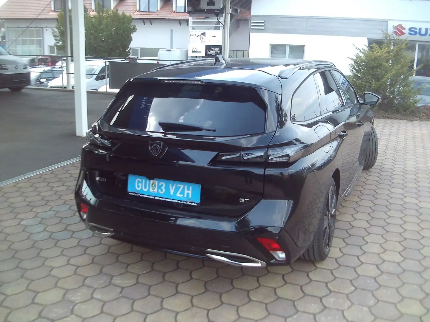 Peugeot 308 308 SW GT BHDI 130 EAT8 Schwarz - 2