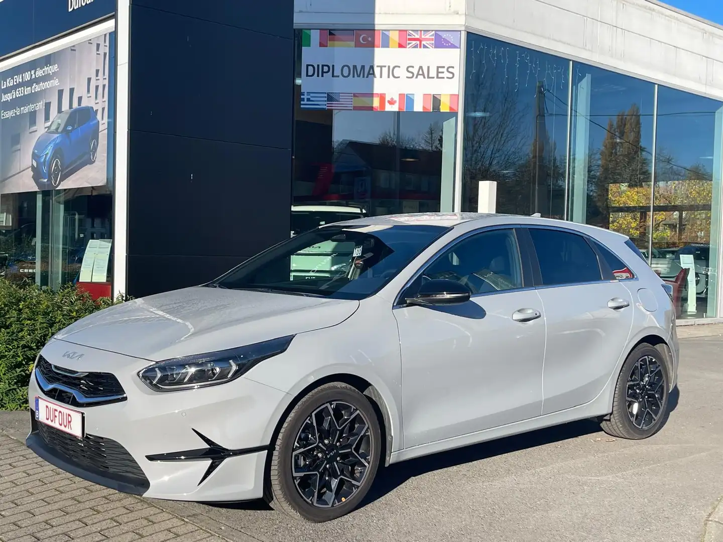 Kia Ceed / cee'd 1.0T ISG Stye Grau - 1