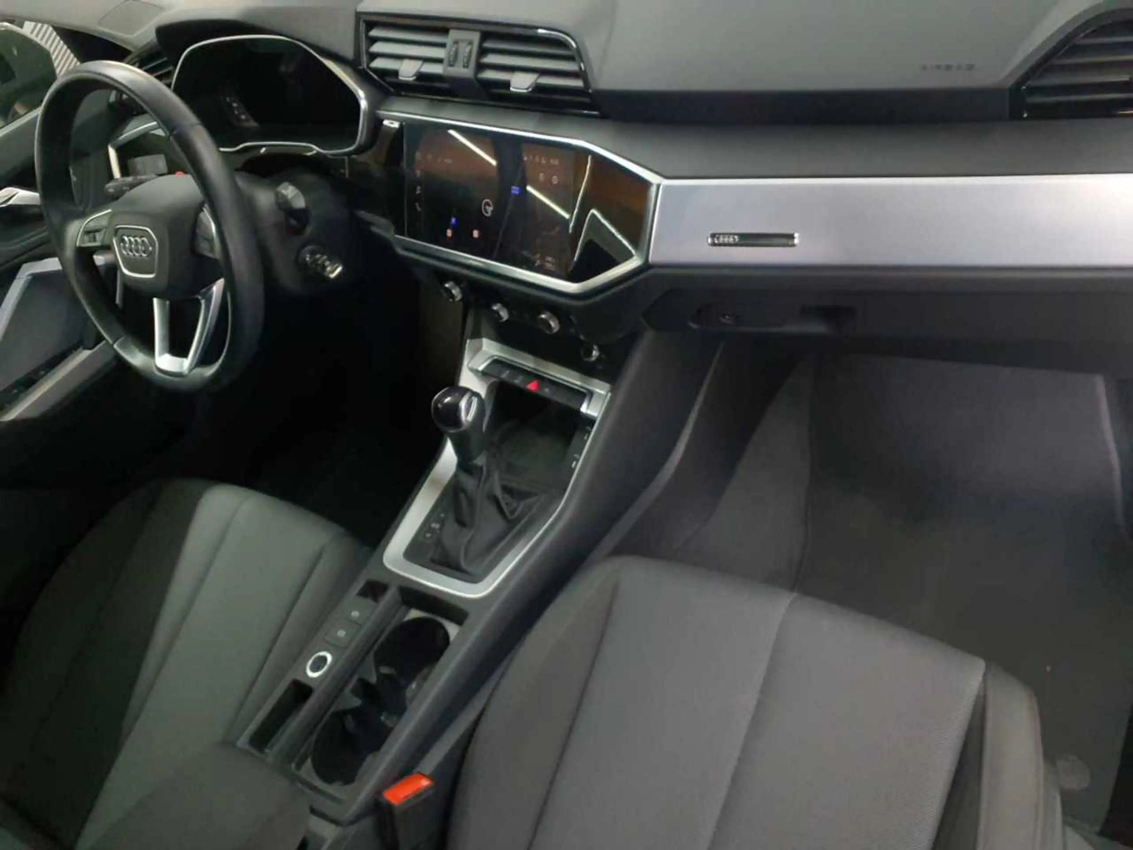 Audi Q3 Q3 35 TDI S tronic advanced AHK LED KAM — photo 9