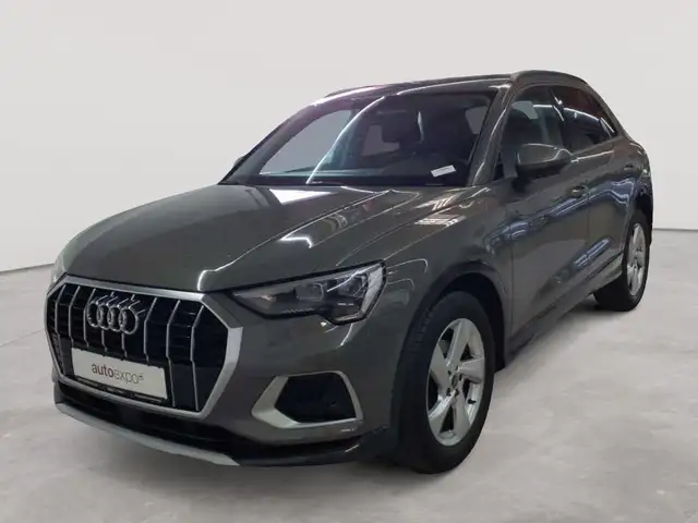 Audi Q3 view 2