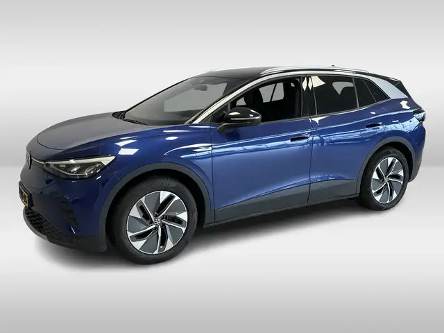 Volkswagen ID.4 First 77 kWh / Camera / Apple CarPlay / DAB / 20''