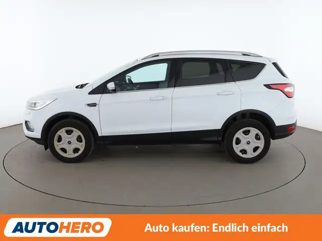 Ford Kuga view 3