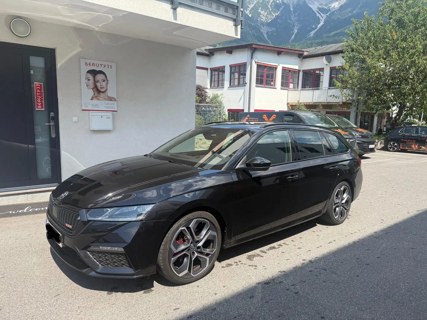 Skoda Octavia Octavia Combi 2,0 TDI 4x4 RS DSG RS Schwarz - 1