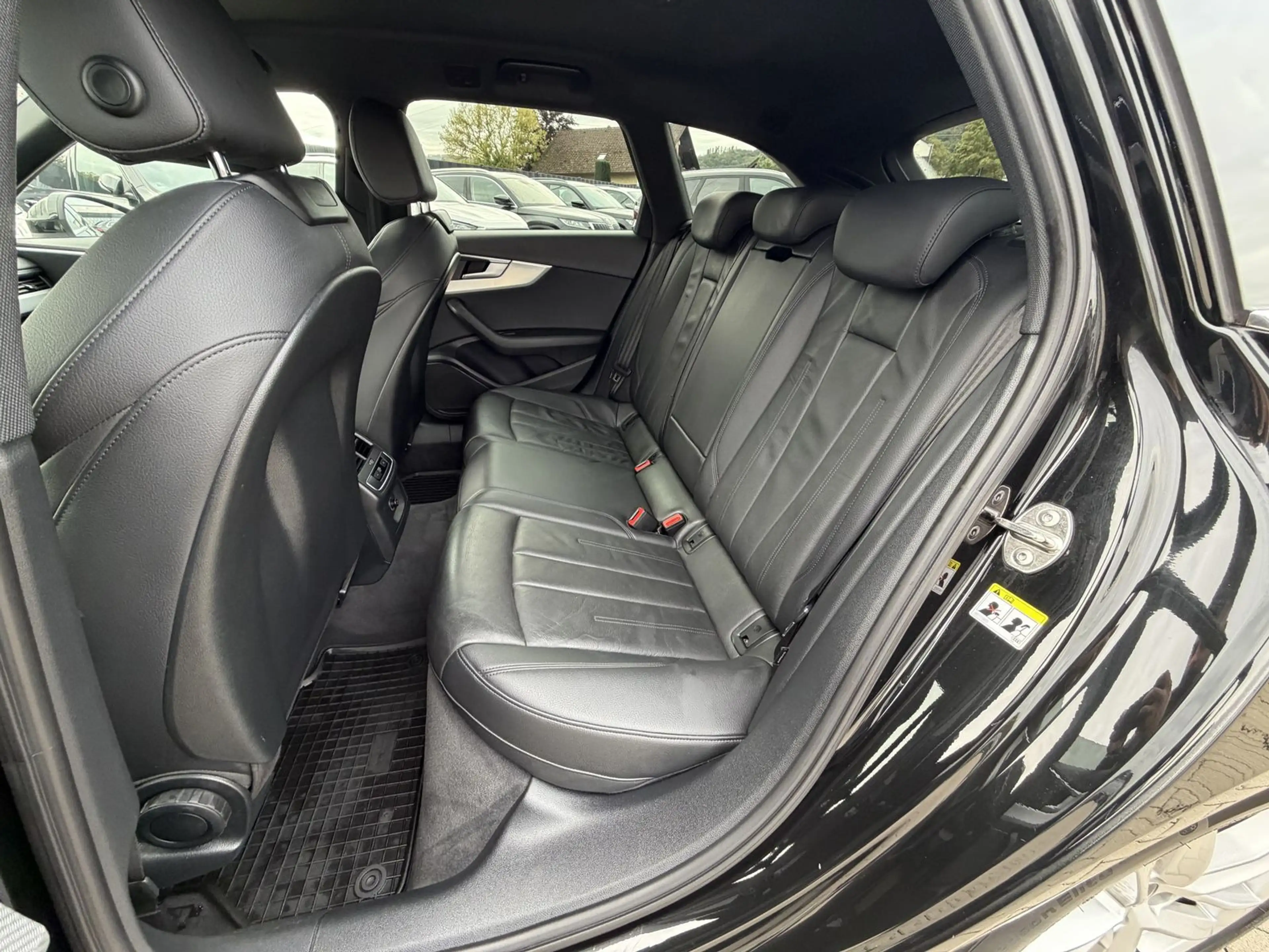 Audi A4 40 TFSI S Line |Leder|ACC|Xenon+|Assistenz| — photo 13