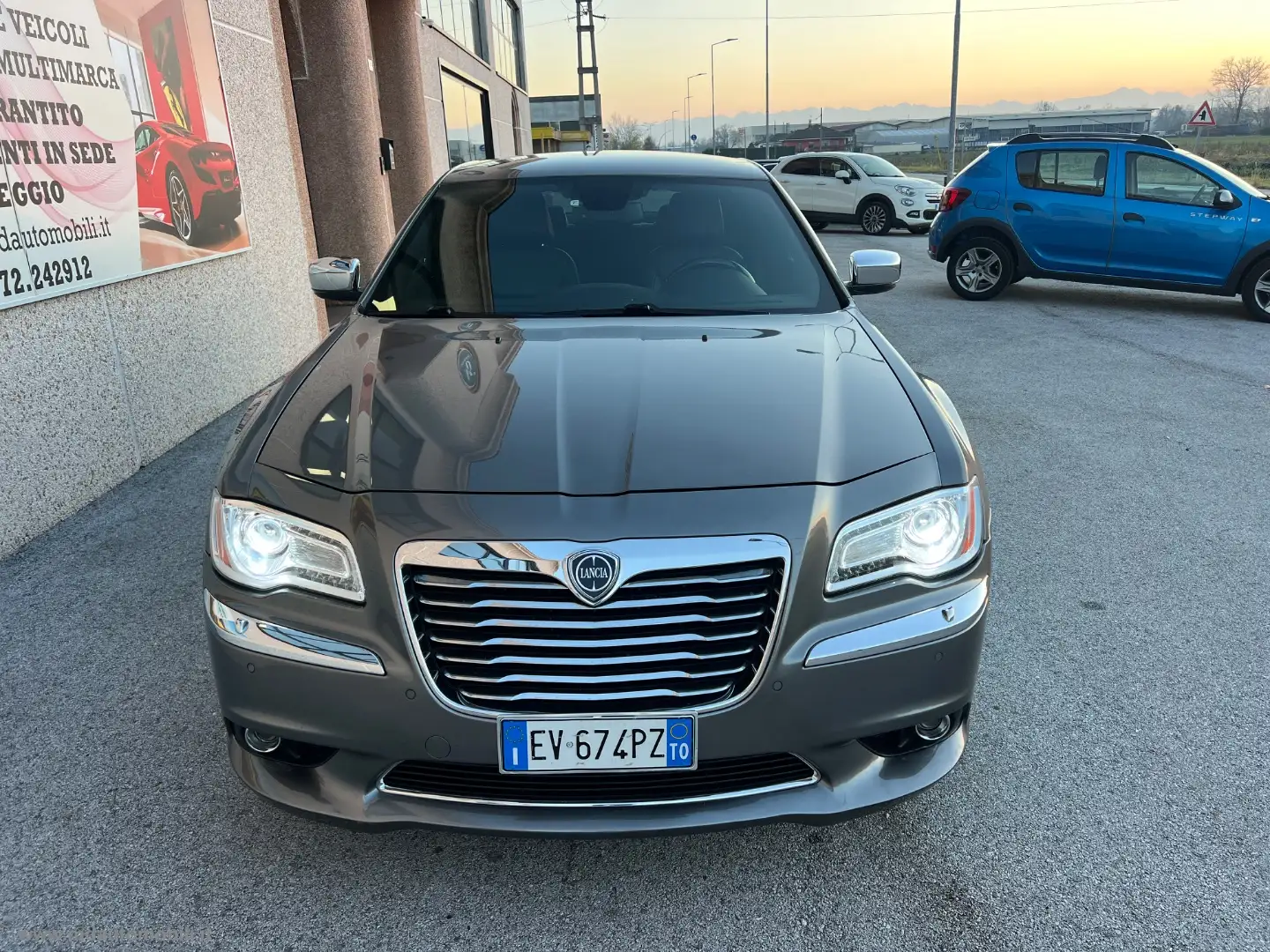 Lancia Thema 3.0 V6 Mjet II 239 CV Platinum STUPENDA FULL FULL Grigio - 2