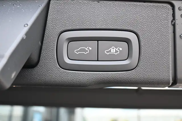 Volvo XC60 view 15
