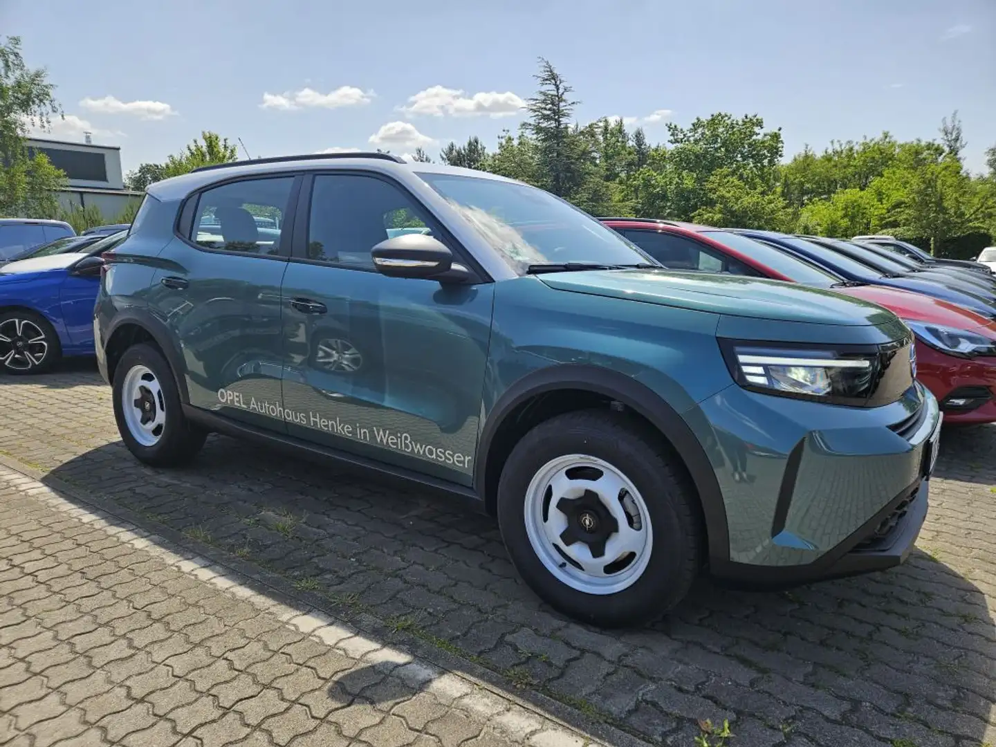 Opel Frontera 1.2 DI Hybrid 48V eDCT Edition Groen - 1