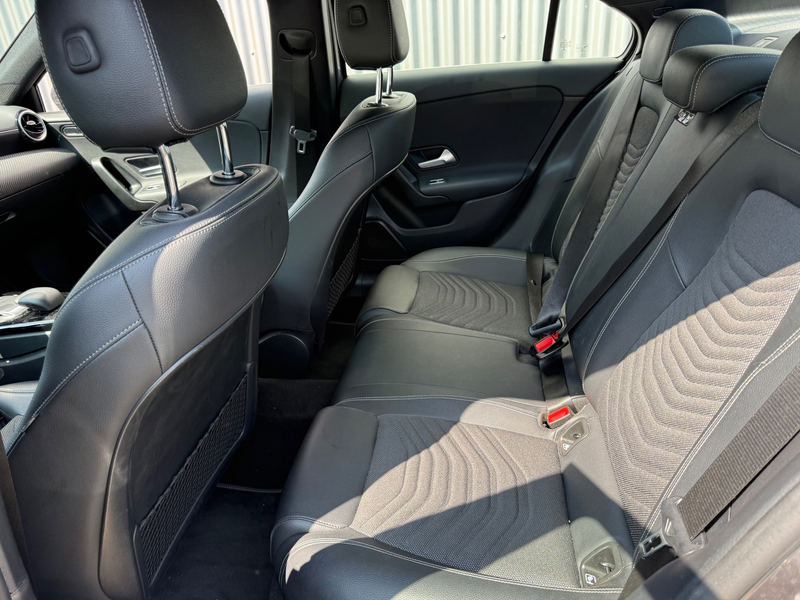 Mercedes-Benz A 180 d Business Line / AUTOMAAT / 1E EIGENAAR / HALF LE — photo 12