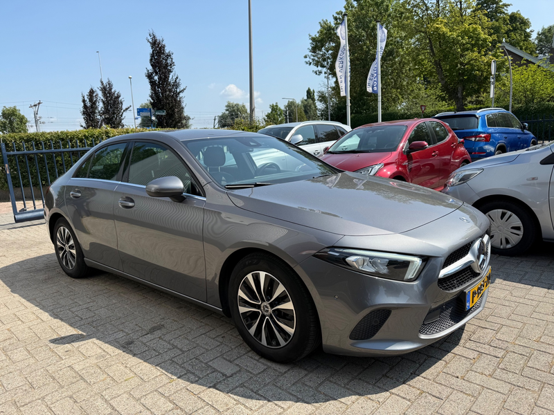 Mercedes-Benz A 180 d Business Line / AUTOMAAT / 1E EIGENAAR / HALF LE — photo 9