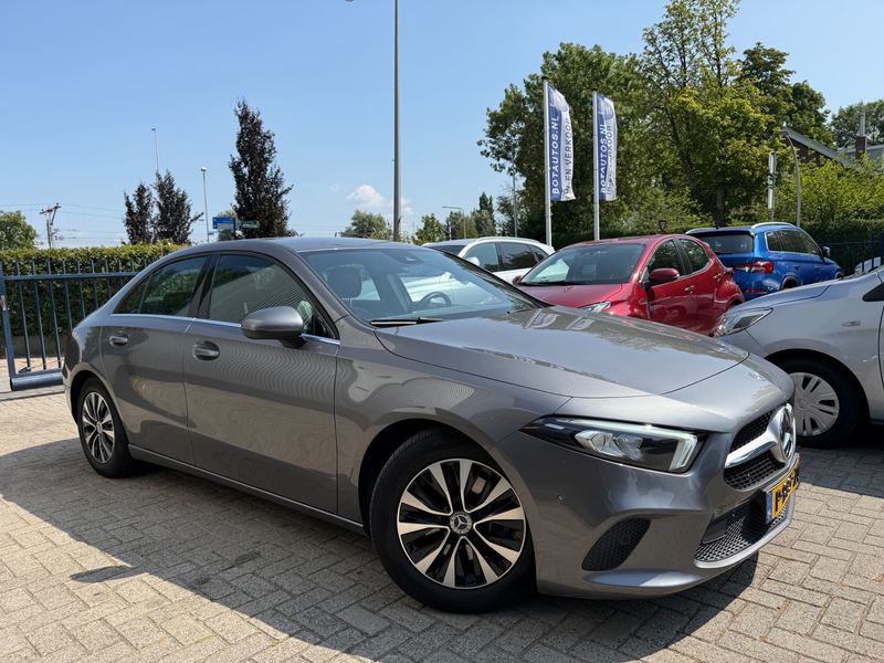 Mercedes-Benz A 180 d Business Line / AUTOMAAT / 1E EIGENAAR / HALF LE — photo 6