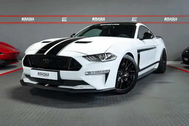 Ford Mustang view 25