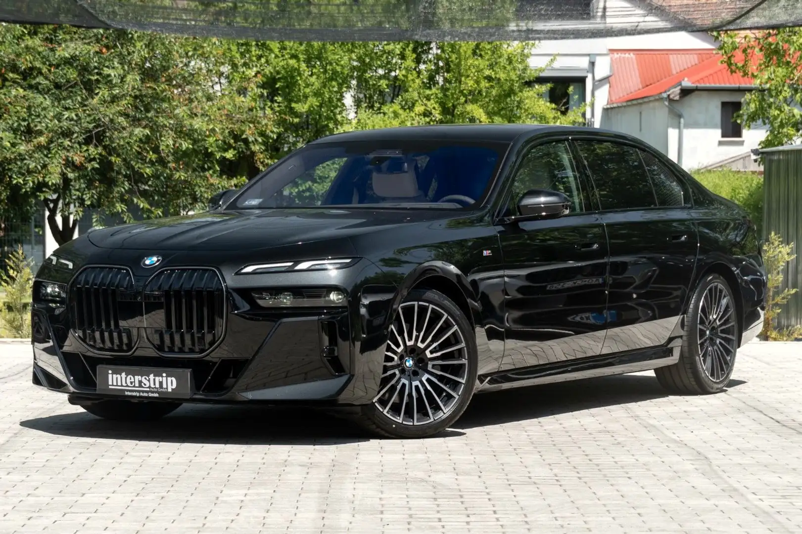 BMW 740 d xDrive M SPORT.LUFTF.SOFTC.SKY.MASSAGE.B&W Czarny - 1