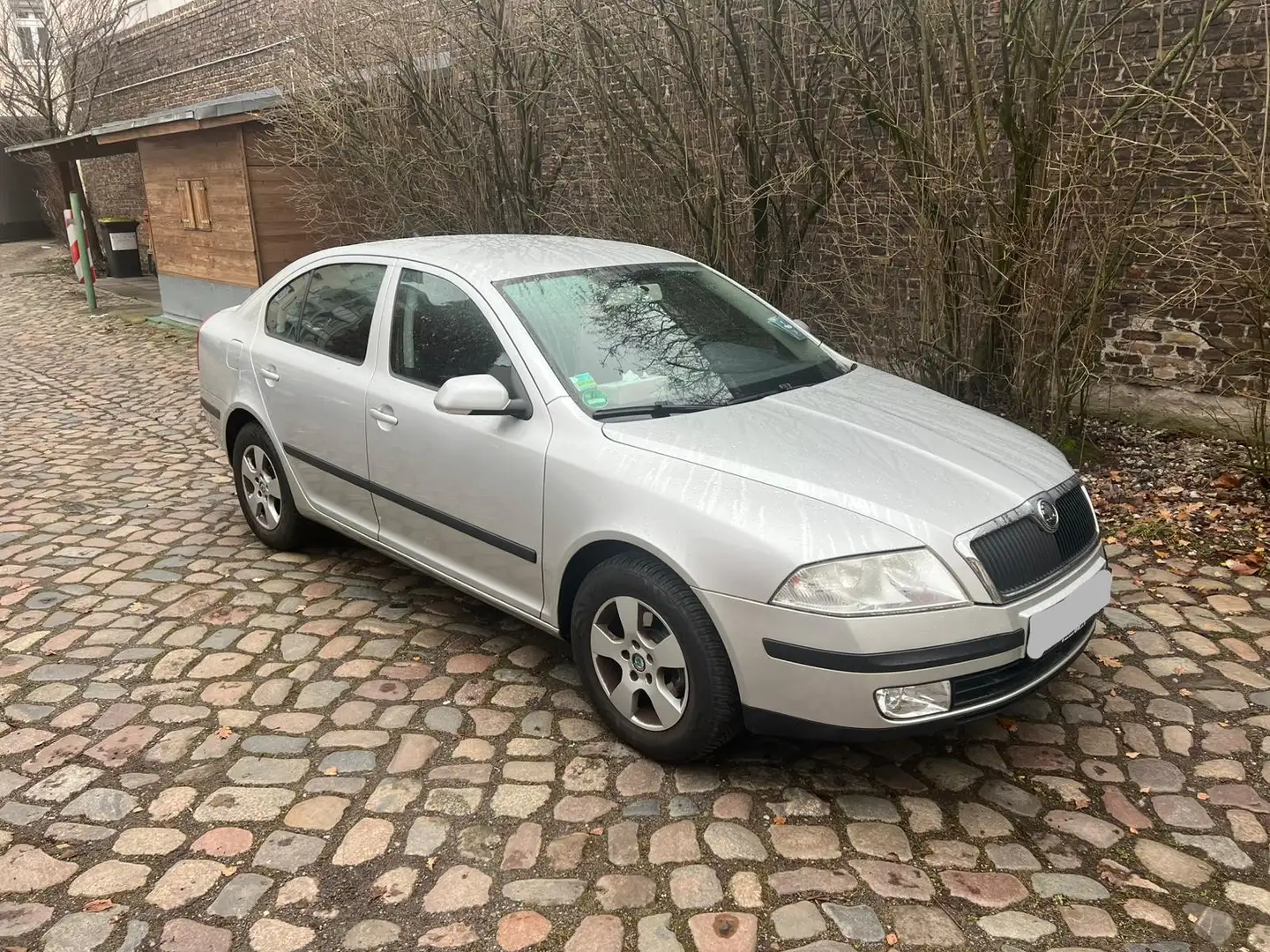 Skoda Octavia 1.6 Ambiente Silber - 2