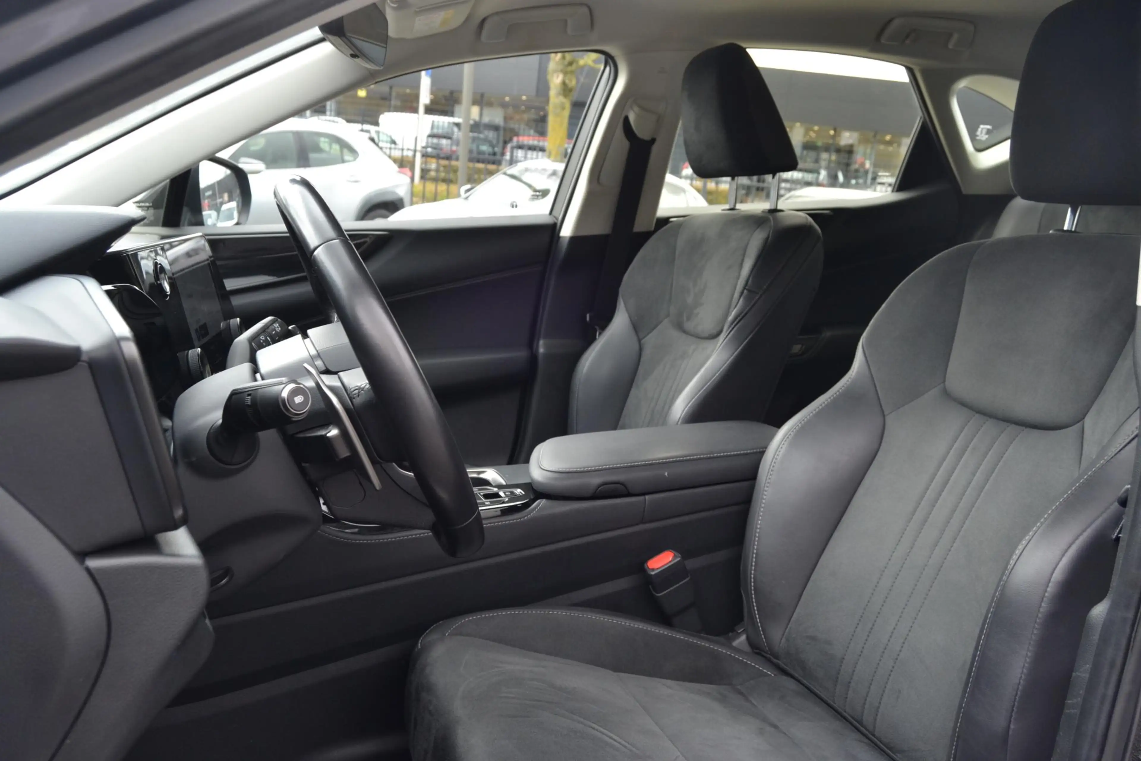 Lexus NX 350h NL-AUTO CAMERA AD-CRUISE CARPLAY/ANDROID — photo 14