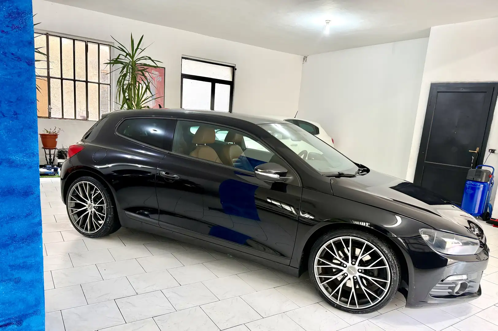 Volkswagen Scirocco Scirocco III 2008 2.0 tfsi dsg Noir - 2
