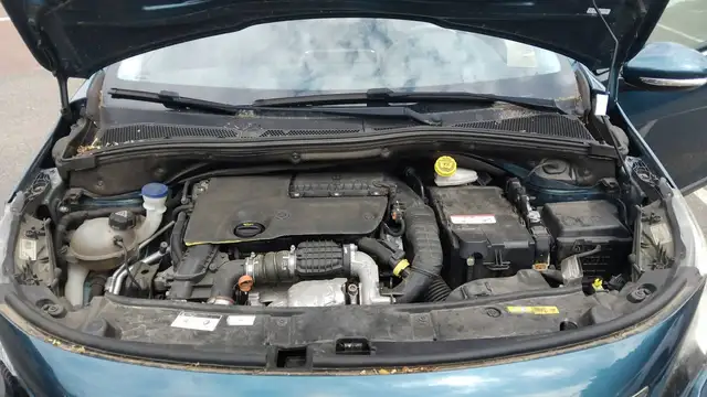Peugeot 2008 view 15