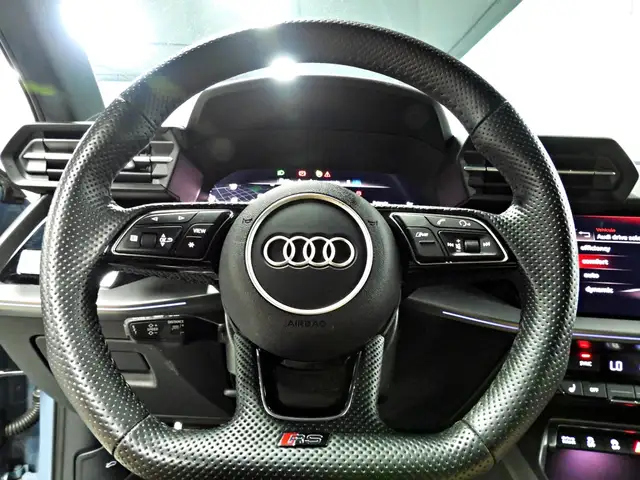Audi RS3 view 17