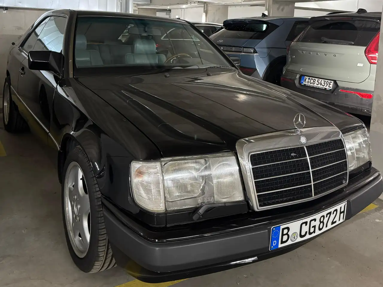 Mercedes-Benz CE 300 Black Line Edition, foto 1