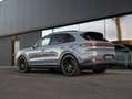 Porsche Cayenne E-HYB ACHTERASST/AIR/TREKH/22/MATR/INNO/18W/BOSE Gris - thumbnail 2