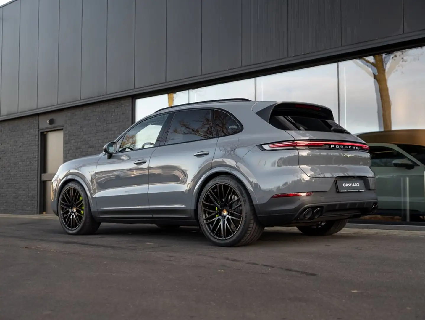 Porsche Cayenne E-HYB ACHTERASST/AIR/TREKH/22/MATR/INNO/18W/BOSE Gris - 2
