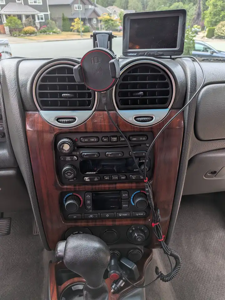 GMC Envoy снимка GMC Envoy
