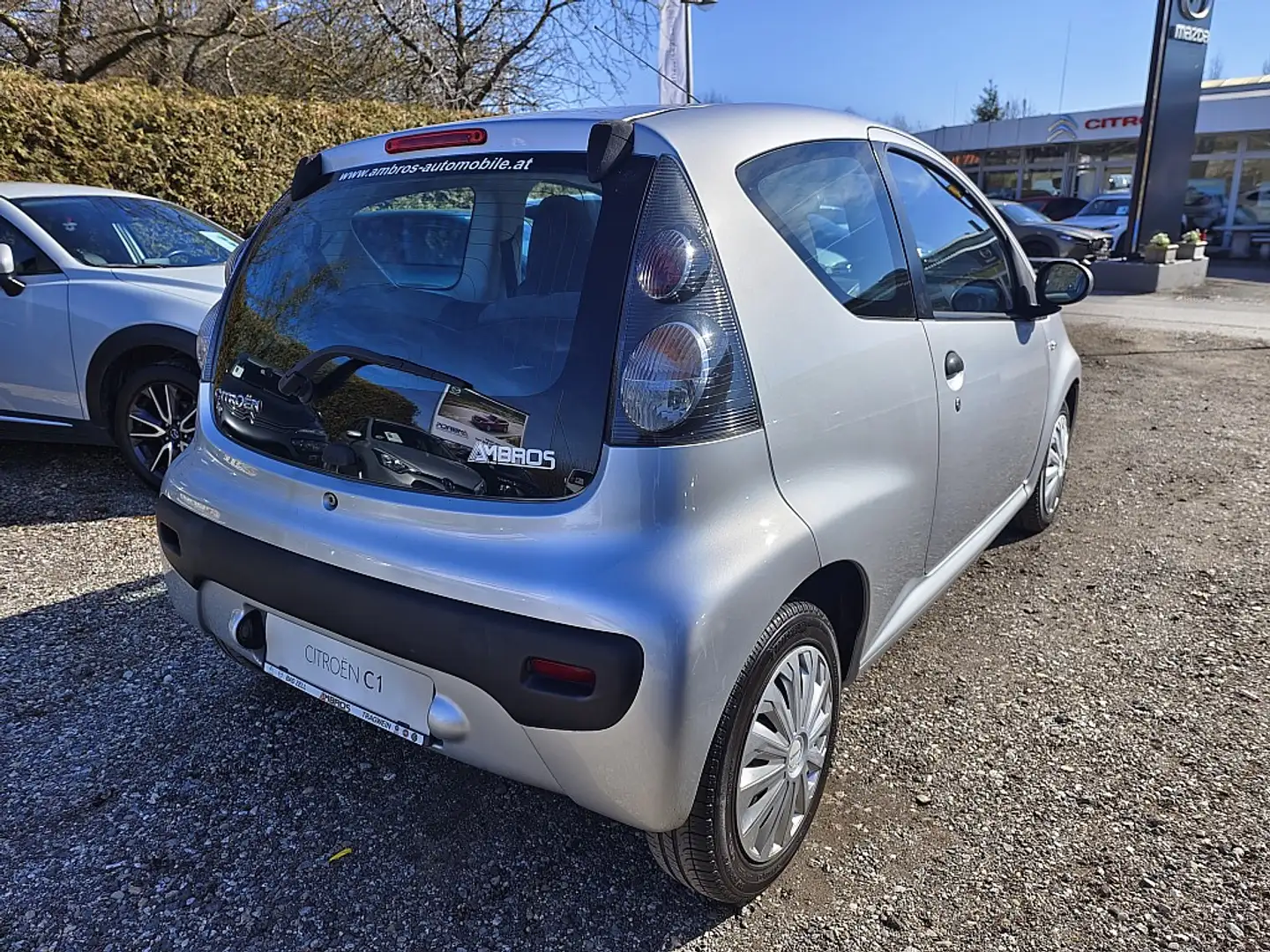 Citroen C1 1,0 Attraction Silber - 2