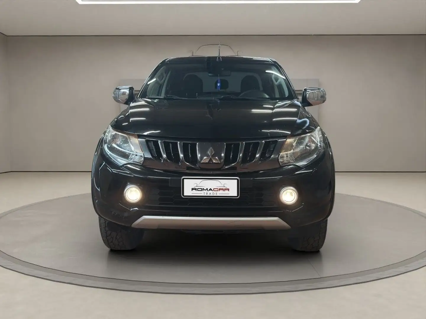 Mitsubishi L200 2.4 DI-D/181CV Club Cab + IVA Negro - 2
