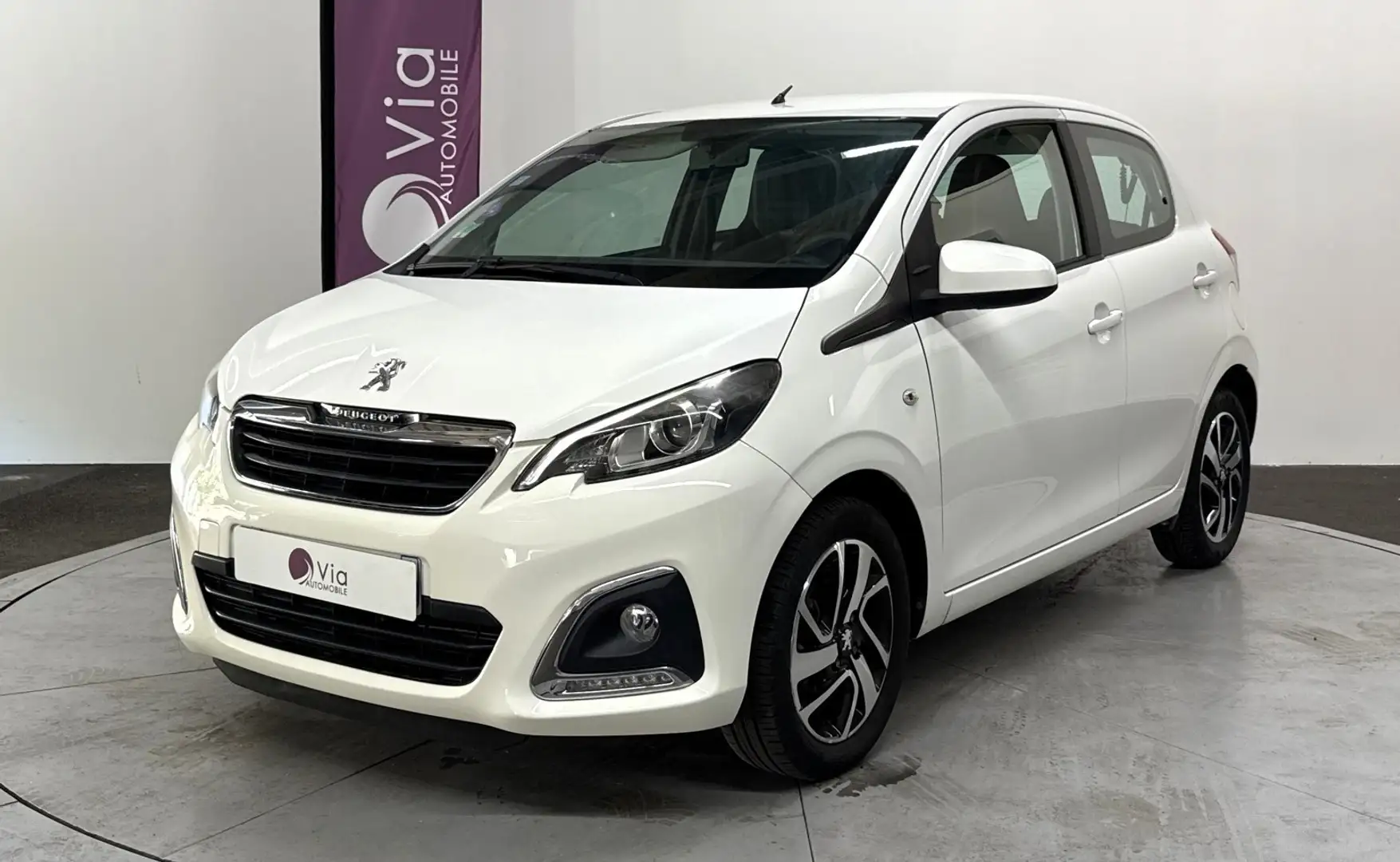 Peugeot 108 1.2 PureTech 82ch BVM5 Allure Blanc - 1
