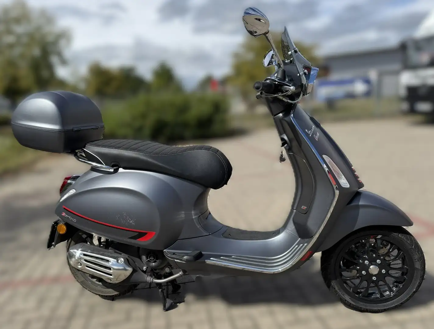 Vespa Sprint 50 Szary - 2