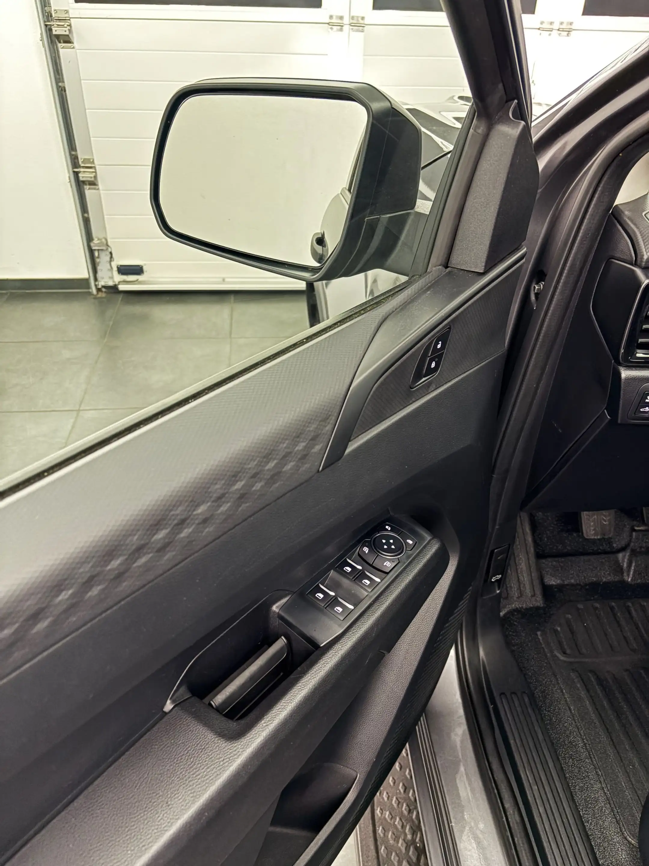 Volkswagen Amarok Amarok 2.0 TDI 4Motion DoKa AHK+R-Kam+ACC — photo 8