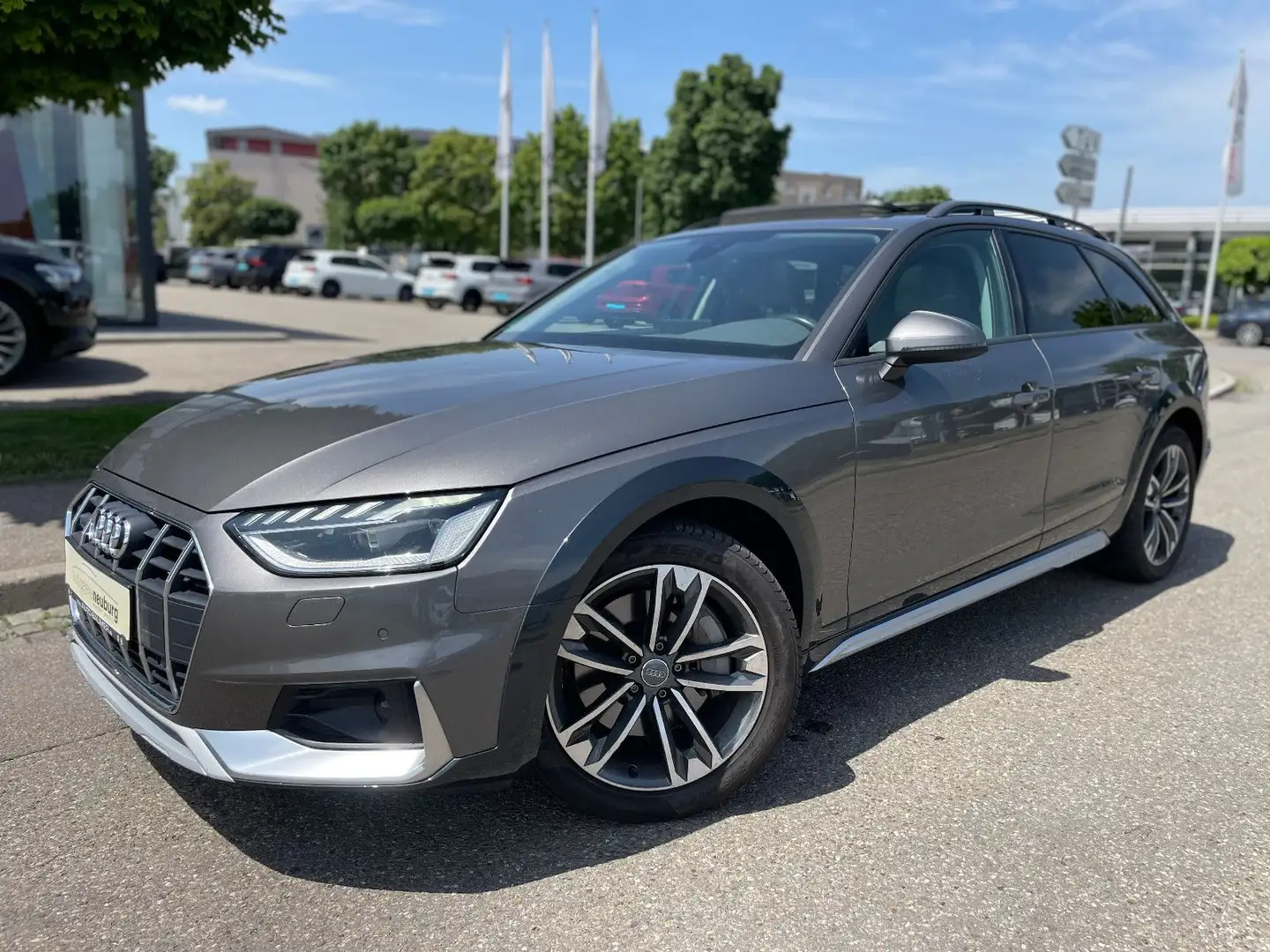 Audi A4 allroad A4 ALLROAD QUATTRO 45 TDI BASIS| B&O |MATRIX LED Grau - 1