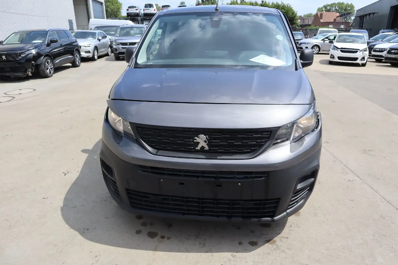 Peugeot Partner 1.5 Hdi Grijs - 2