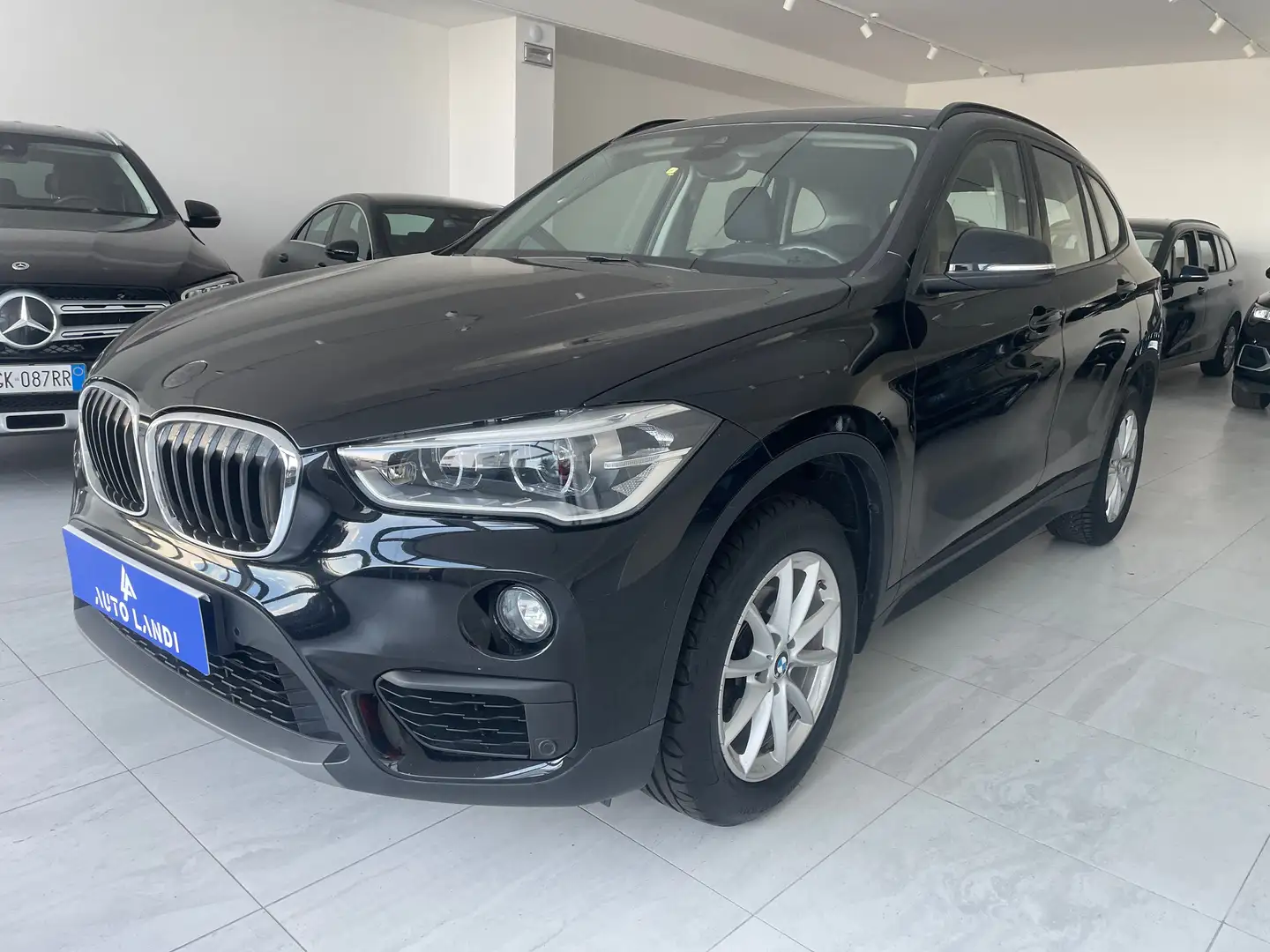 BMW X1 X1 sdrive16d Business my18 Nero - 1