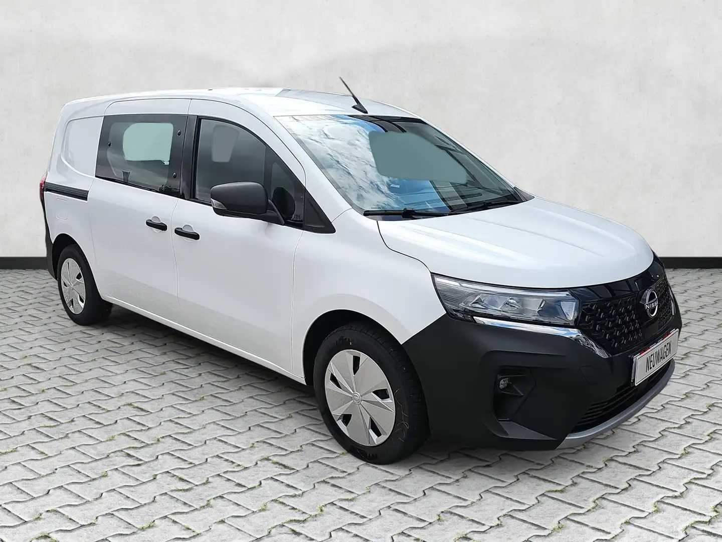Nissan Townstar EV 45kWh 2.5T L2 AHK CCS LED Leder mSHZ Белый - 2