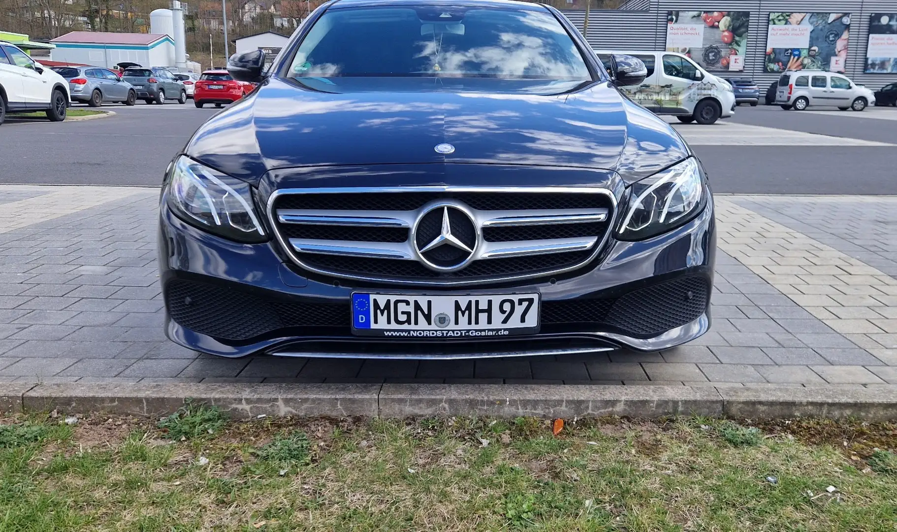 Mercedes-Benz E 350 d 9G-TRONIC - 1