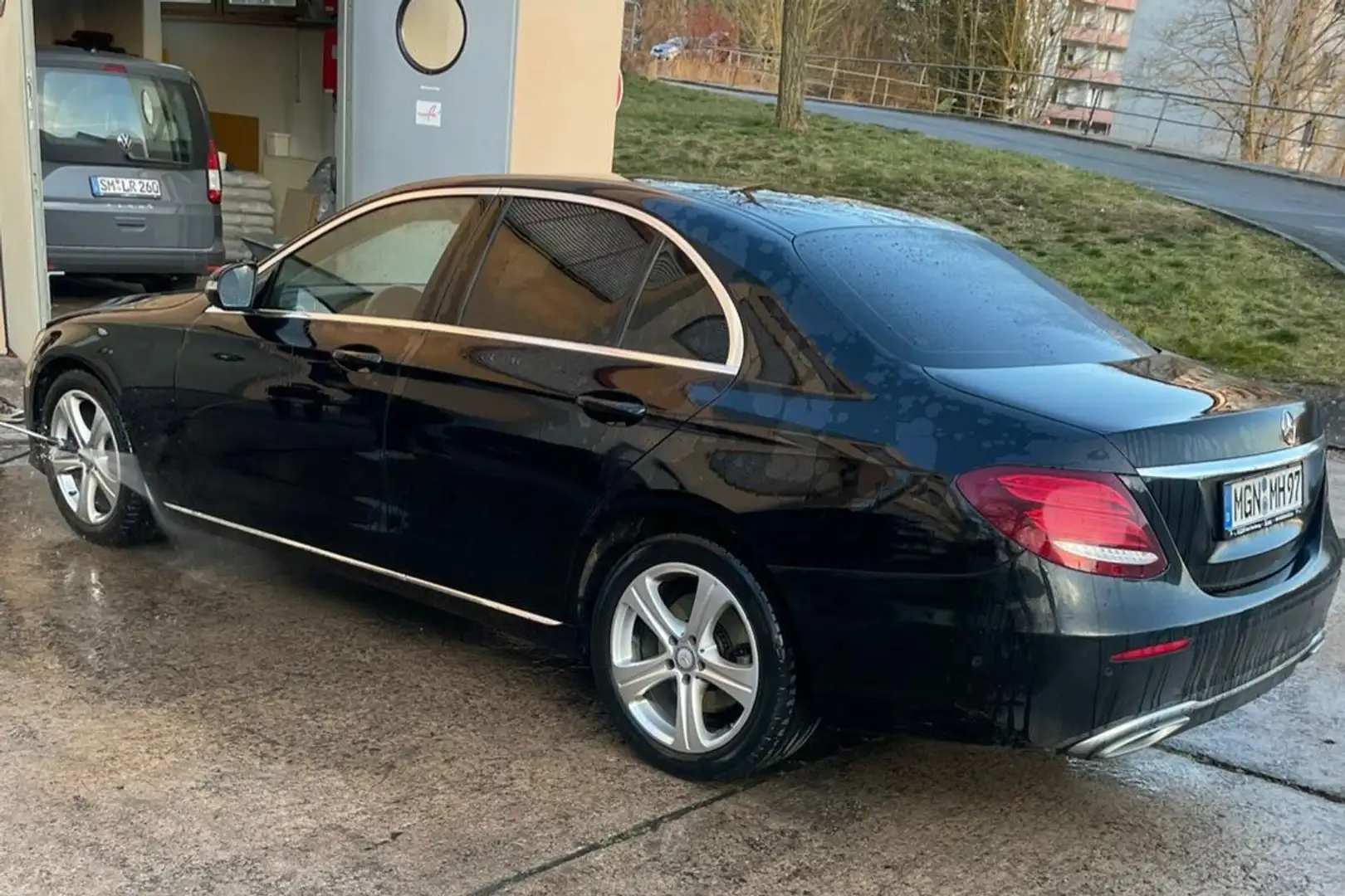 Mercedes-Benz E 350 d 9G-TRONIC - 2