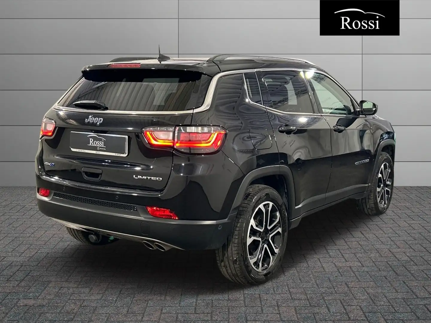 Jeep Compass 1.3 turbo t4 phev Limited 4xe auto Zwart - 2