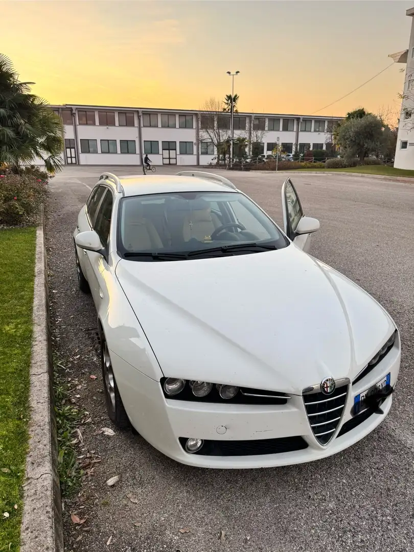 Alfa Romeo 159 SW 1.9 jtdm 16v Sport 150cv - 1
