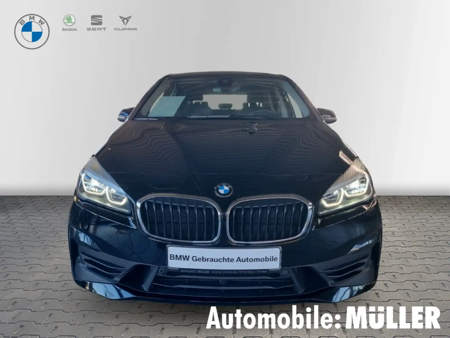 BMW 218 Active Tourer d AHK-abnehmbar Navi Soundsystem LED Schwarz - 2