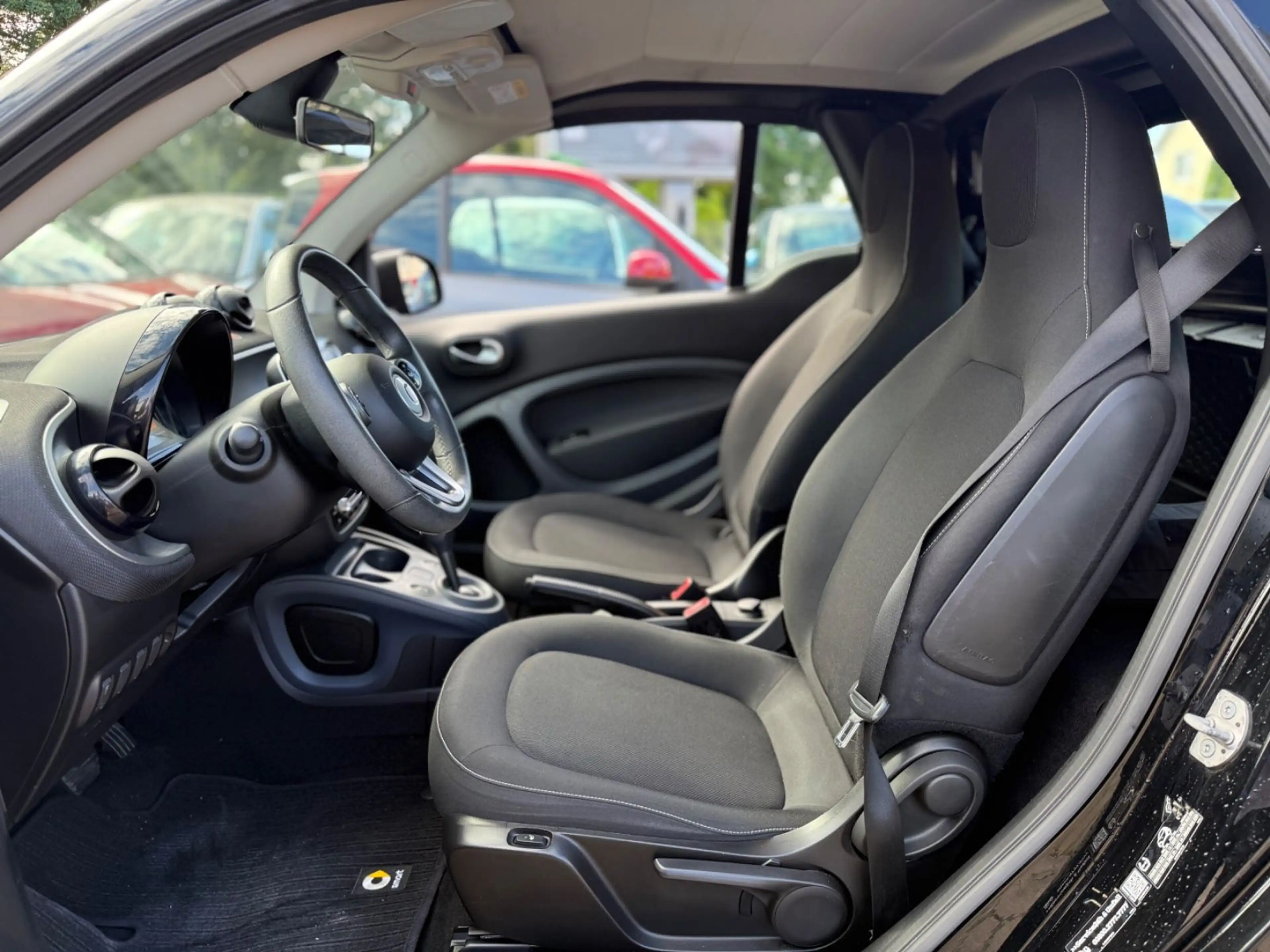 smart forTwo PASSION CABRIO*AUTOMATIK*KLIMA*29.000KM* — photo 35