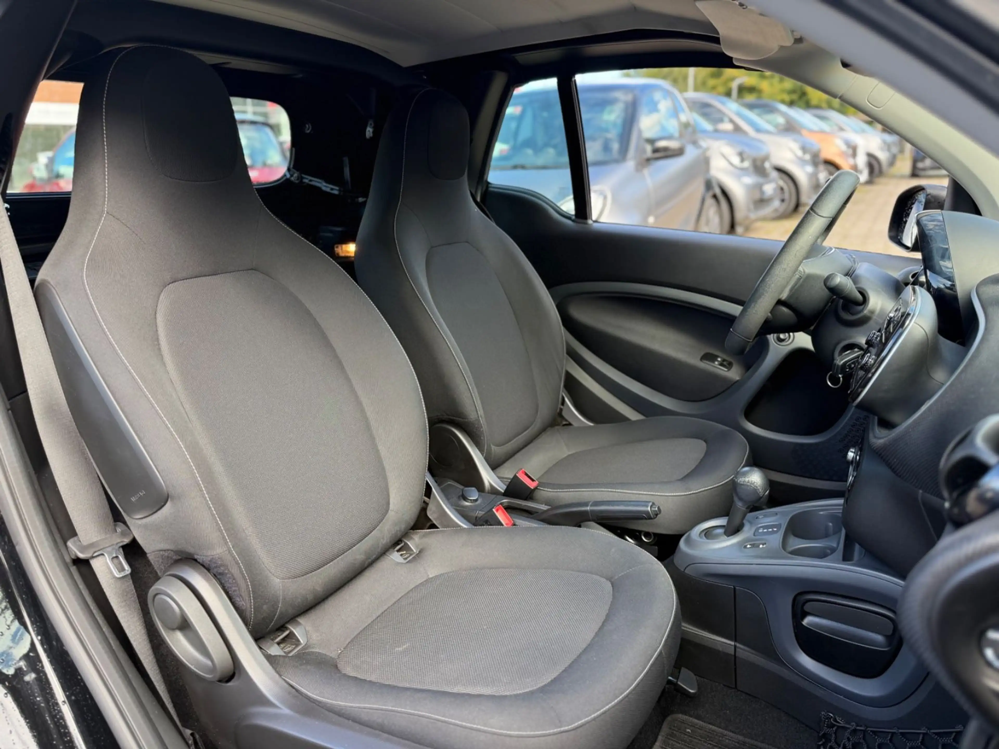 smart forTwo PASSION CABRIO*AUTOMATIK*KLIMA*29.000KM* — photo 25