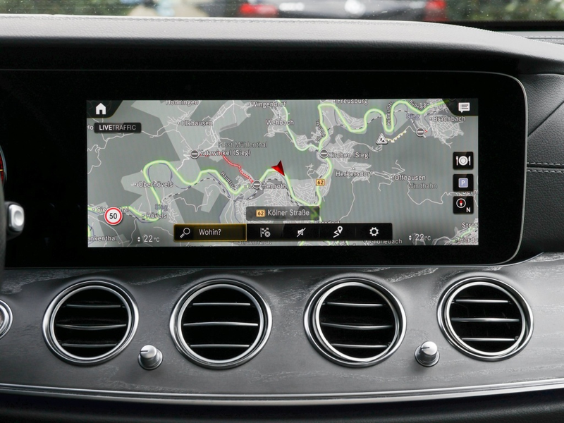 Mercedes-Benz E 400 d 4MATIC T-Modell AMG-Sport+MLB+Ambiente — photo 8