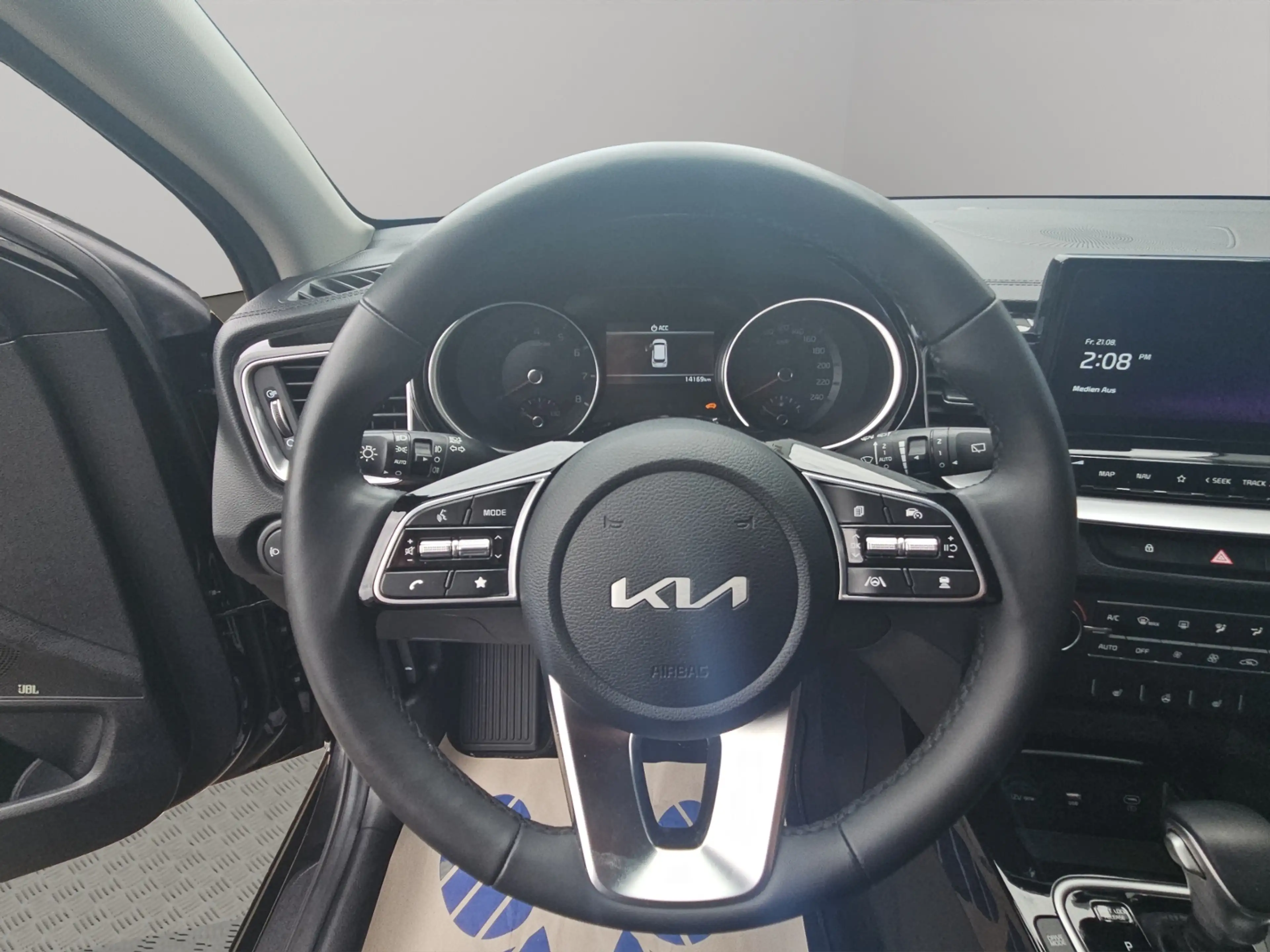 Kia Ceed SW / cee'd SW 1,5 T-GDI DCT Ultimate Edition Stylep. Soundp. LE — photo 8