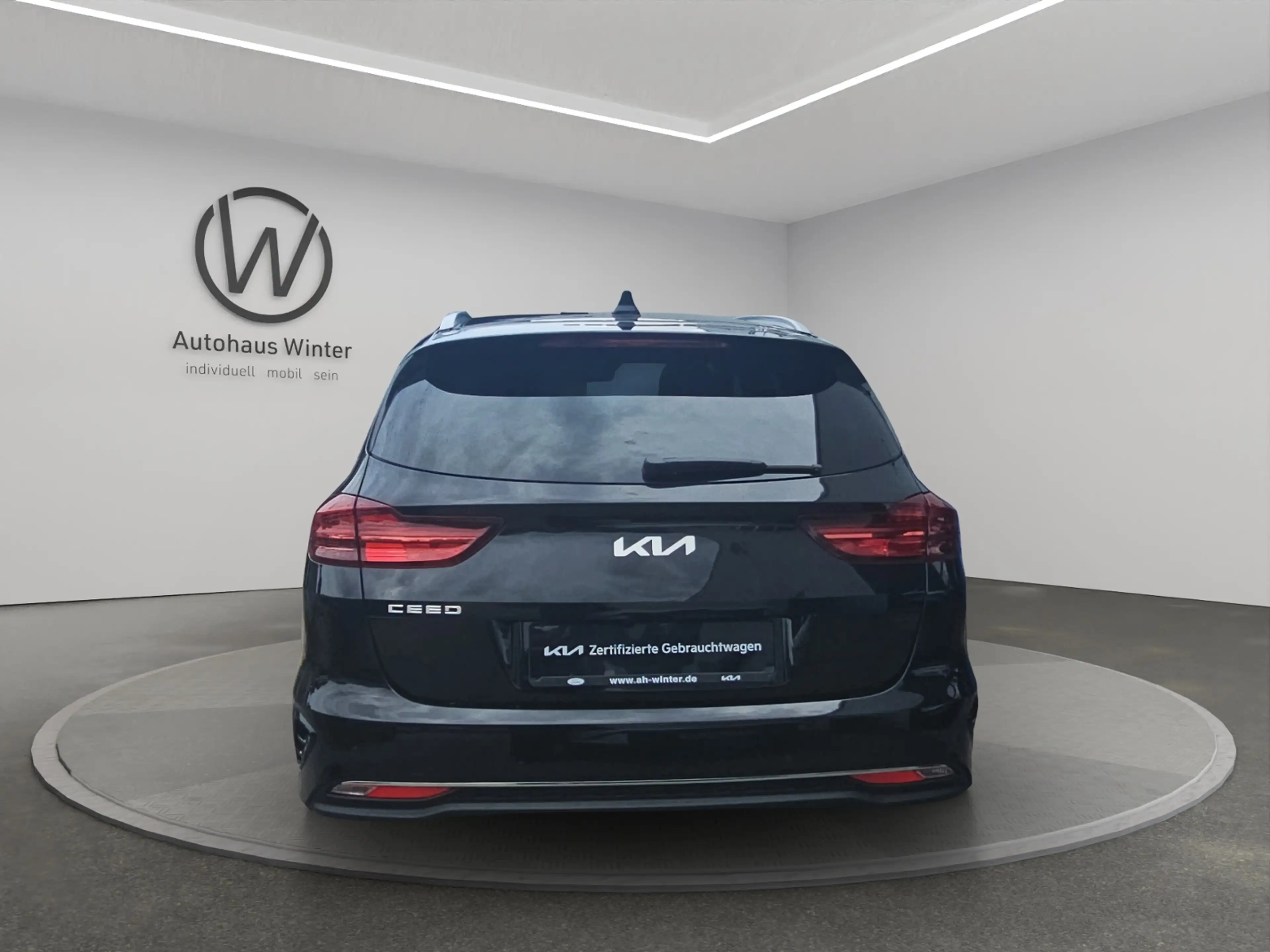 Kia Ceed SW / cee'd SW 1,5 T-GDI DCT Ultimate Edition Stylep. Soundp. LE — photo 5