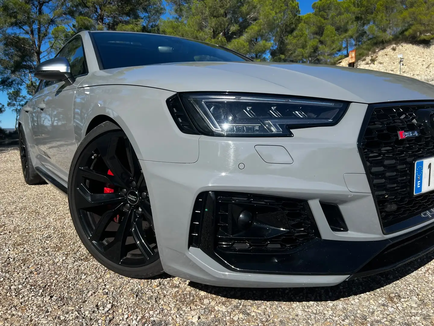 Audi RS4 Avant TFSI quattro tiptronic - 1