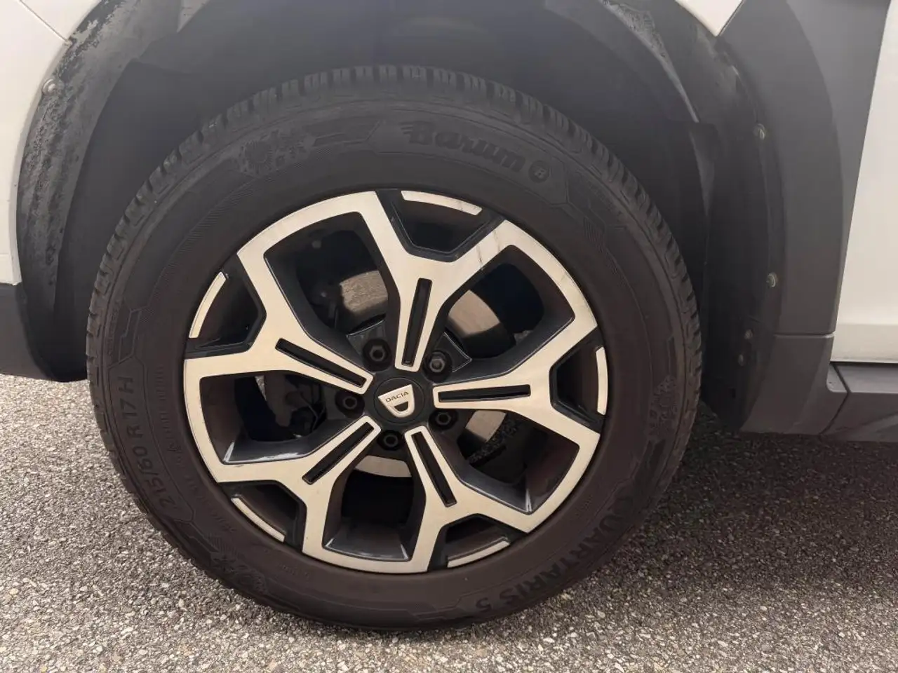 Dacia Duster — photo 18
