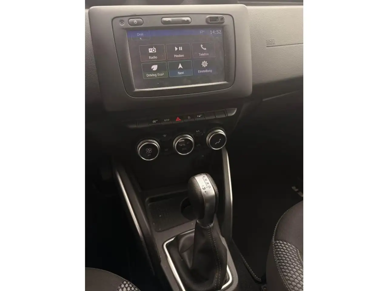 Dacia Duster — photo 12