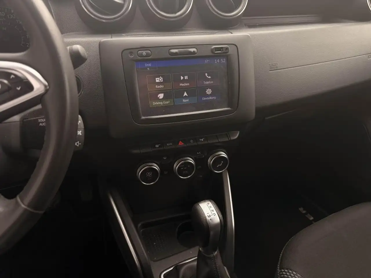 Dacia Duster — photo 11